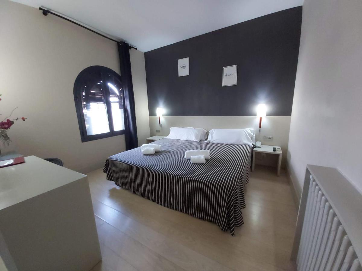 Hotel El Castell Сан-Бой-да-Любрагат Екстер'єр фото